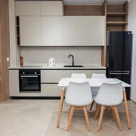 The Seaside Oasis By Pikhost Apartman